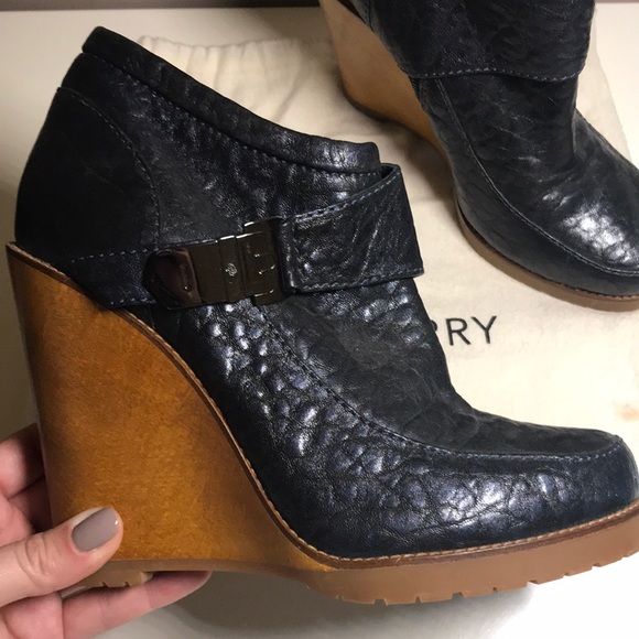 ⚡️ Mulberry Wedges (original) ⚡️ - Picture 3 of 5